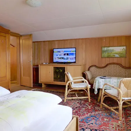 シャレー Chalet Chalet Christina